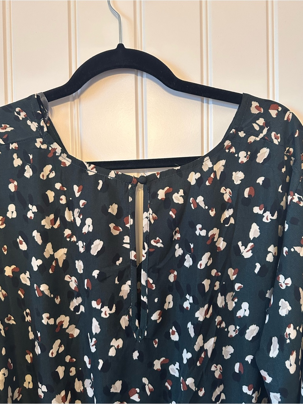 ARULA Green Mini Dress with Cream and Light Pink Floral Spots - Picture 5 of 6